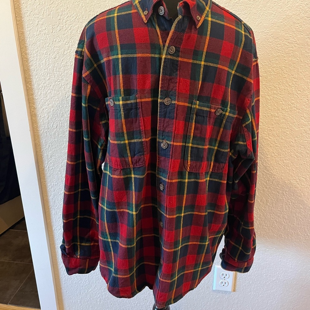 Duluth Trading Co. Plaid Flannel shirt - Relaxed fit